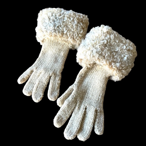 RARE! VINTAGE CURLY LAMB WOOL GLOVES - Picture 3 of 15
